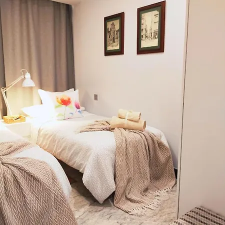 Bohemian & Panoramic -parking Apartment Sevilla
